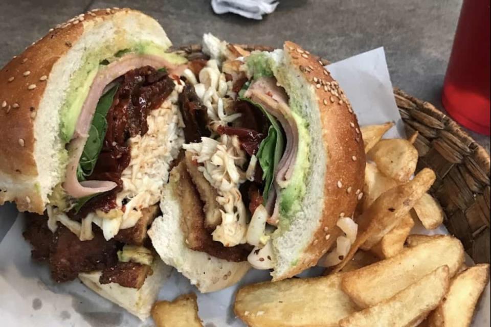 El Rincón de la Cemita se encuentra dentro de Mi Mercado LC en la colonia del Valle CDMX / Foto: Google Maps crédito Mathieu “Mateo” Lepoittevin Les Vallées