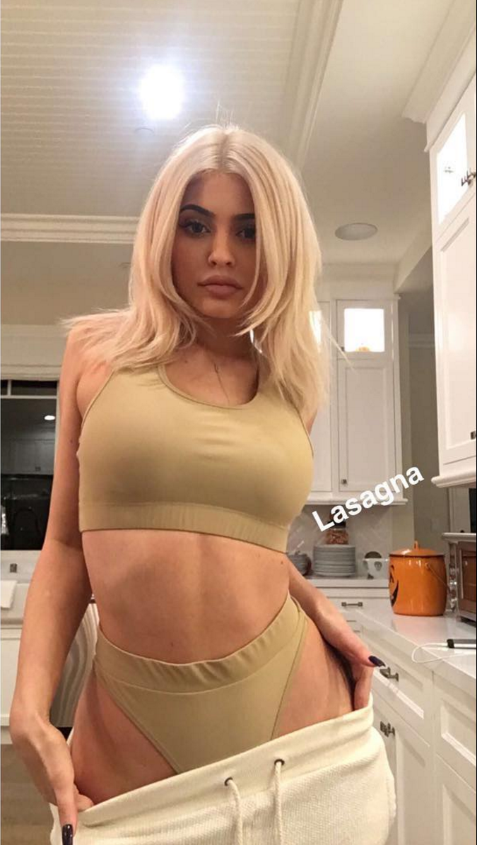 Kylie Jenner Is Definitely Making Lasagna
