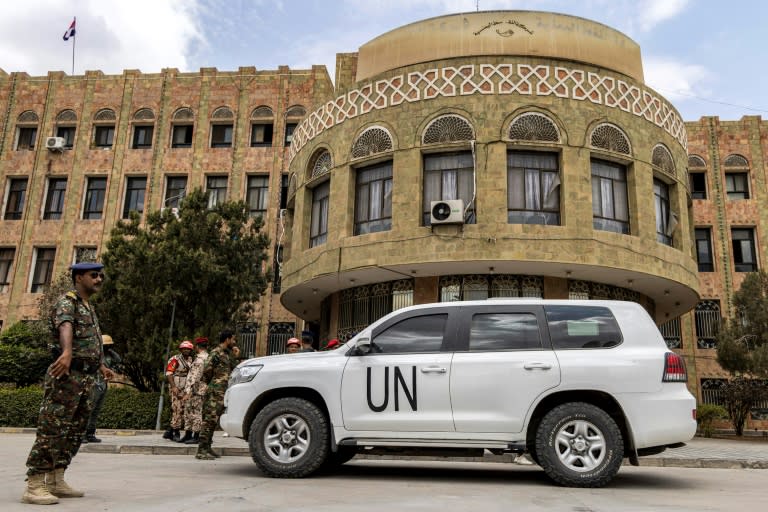 Die pro-iranische Huthi-Miliz im Jemen hat nach Angaben von Aktivisten und Behörden mehr als ein Dutzend Mitarbeiter von Hilfsorganisationen verschleppt, darunter mehrere UN-Mitarbeiter. (Ahmad AL-BASHA)