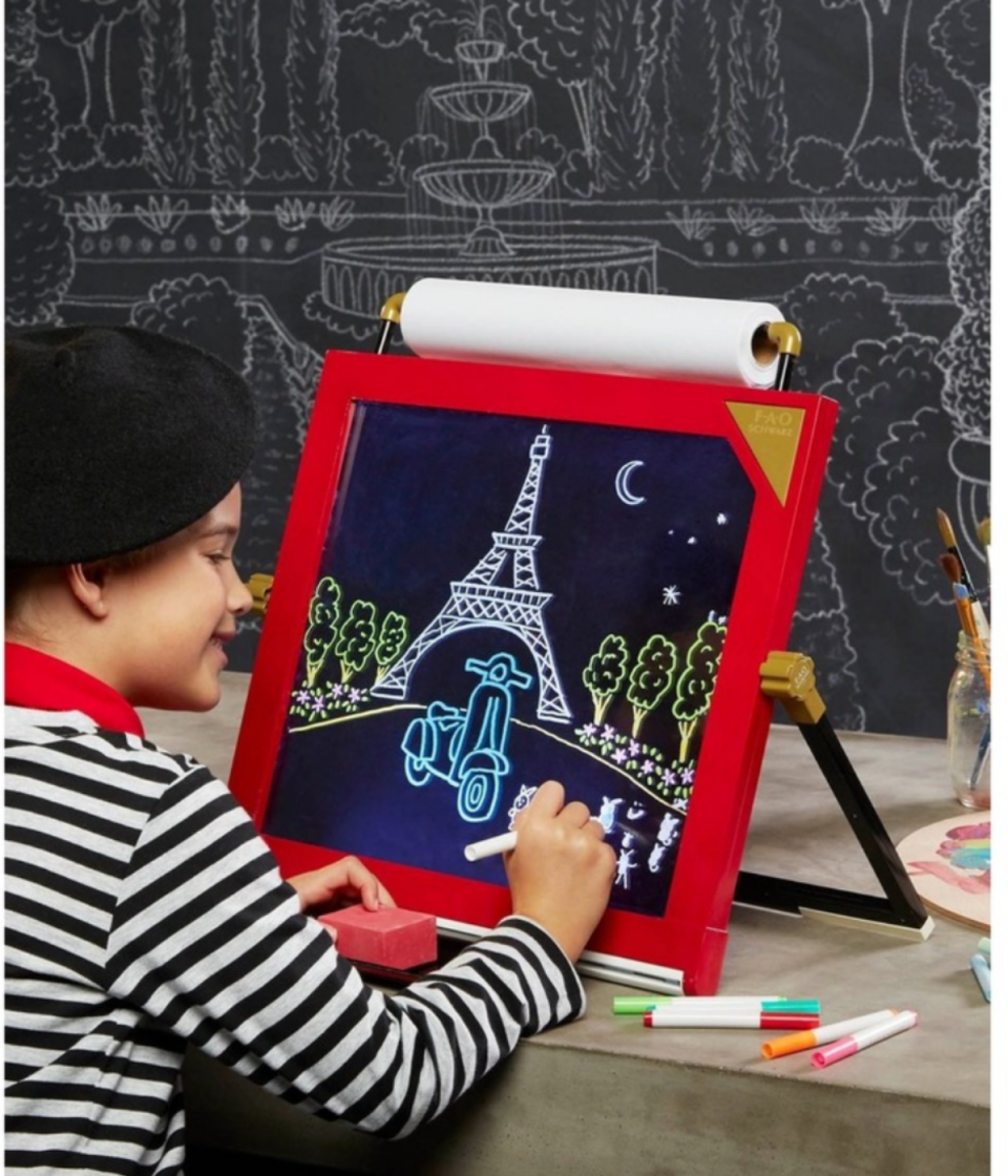 SchwarzFAO Schwarz Tabletop Easel LED 3in1