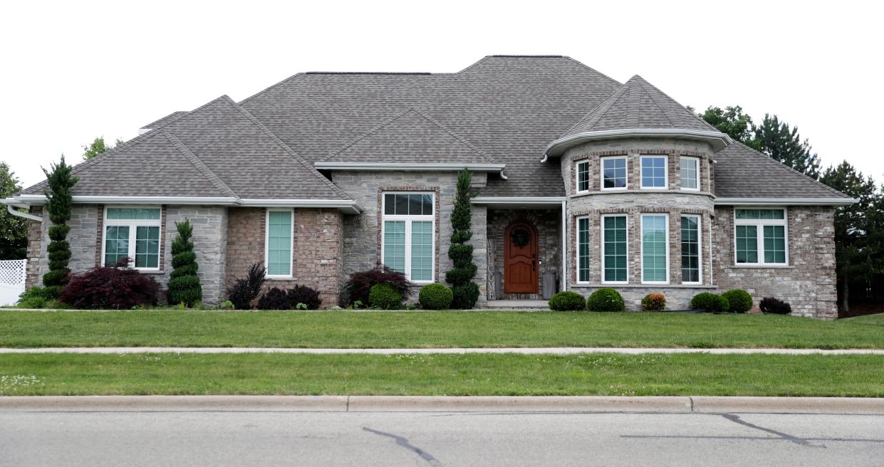 Former Green Bay Packers wide receiver Davante Adams sold his house at 256 Shelley Lane in De Pere.