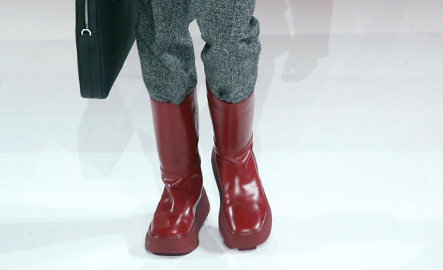 A Model's Take on How Prada Men's Rain Boots Really Feel & More From the  Fall '20 Show