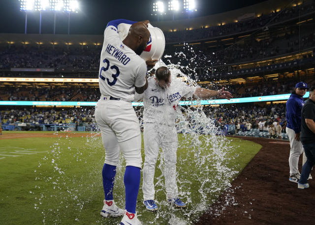 Muncy's base hit in 9th lifts Dodgers to 3-2 win over Tigers and extends  winning streak to 5 - The San Diego Union-Tribune