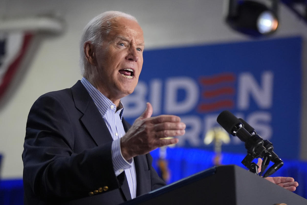 House Democrats discuss Biden’s political future as they campaign for president in Pennsylvania