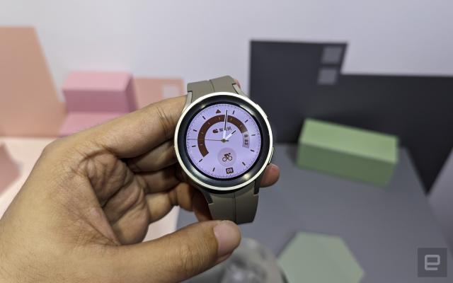 Samsung Galaxy Watch 家族新增更強調運動功能的Watch 5 Pro