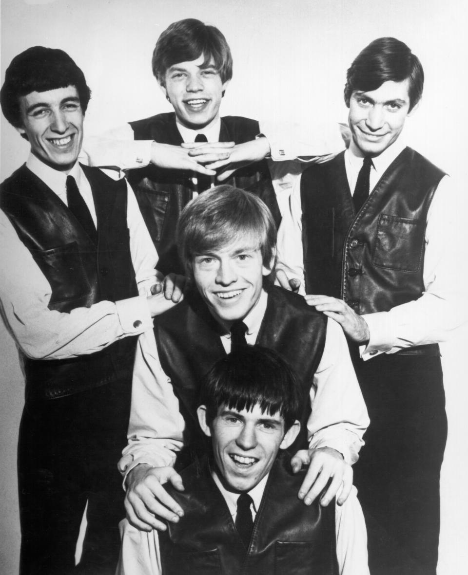 LONDON - CIRCA 1962: Rock and roll band 'The Rolling Stones' pose for a very early portrait circa 1962 in London, England. (L-R)Charlie Watts, Bill Wyman, Mick Jagger, Brian Jones, Keith Richards. (Photo by Michael Ochs Archives/Getty Images)