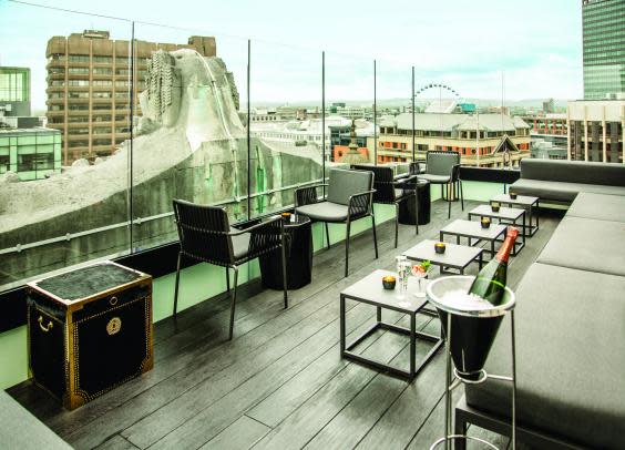 Enjoy superb views of the city from the roof terrace at Hotel Gotham (Hotel Gotham)