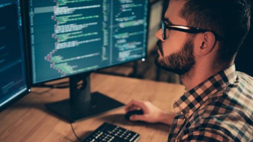 Programador es un trabajo más fácil de conseguir si se sabe el idioma inglés