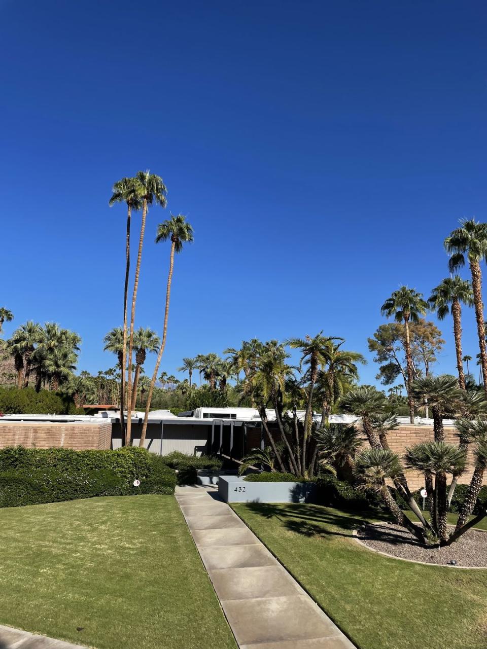 leonardo dicaprio palm springs home