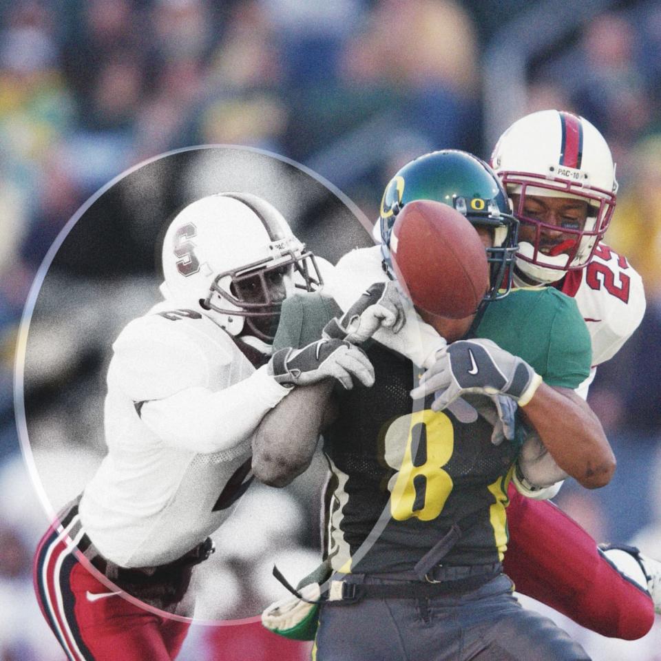 <div class="inline-image__caption"><p>Wide Receiver Jason Willis #8 of the Oregon Ducks makes this catch for a 49-yard gain against Stanley Wilson #2 (left) and Leigh Torrence #29 of the Stanford Cardinal on Nov. 2, 2002 at Autzen Stadium in Eugene, Oregon. </p></div> <div class="inline-image__credit">Otto Greule Jr/Getty Images</div>