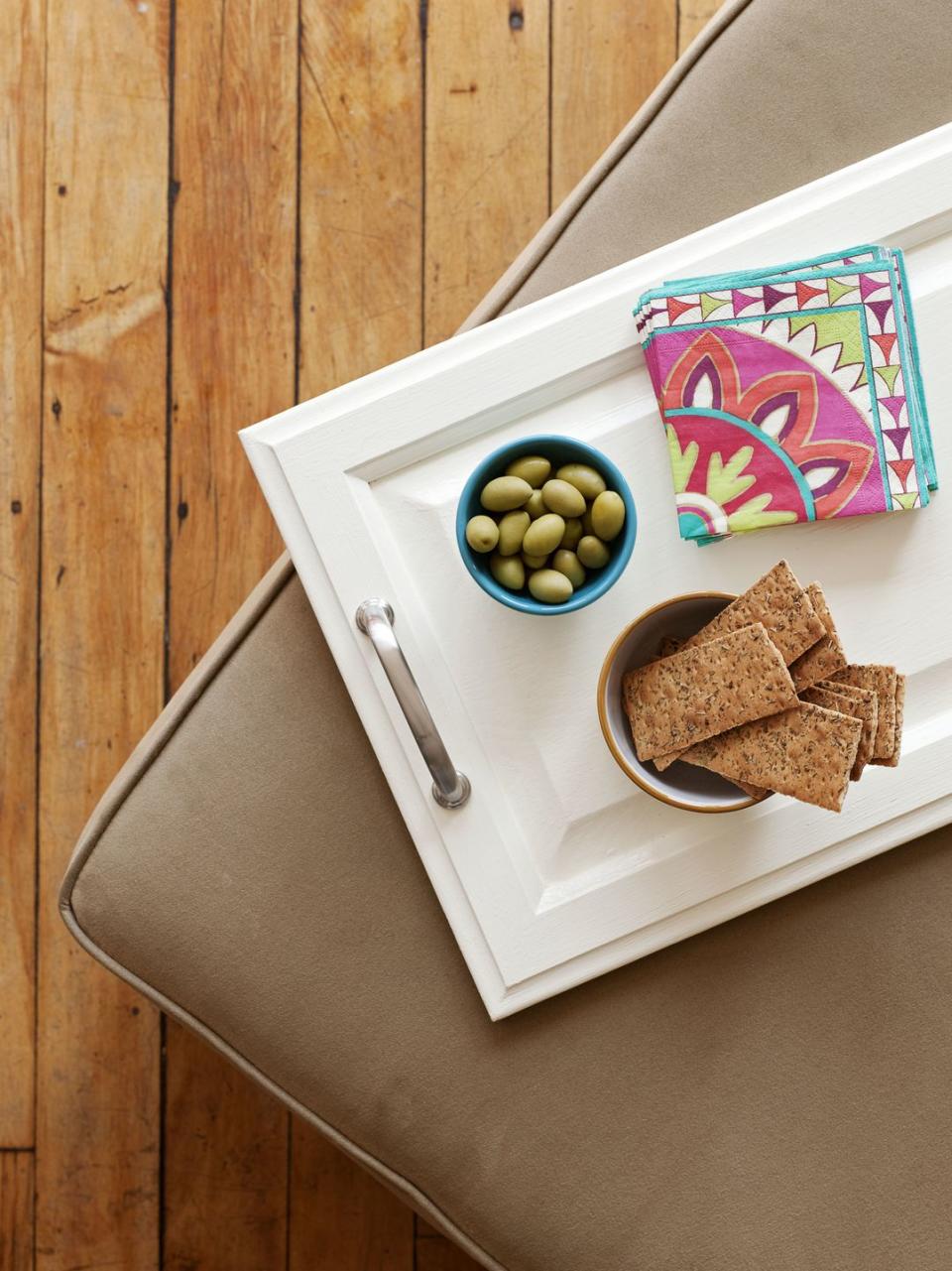 Chic Cabinet Tray