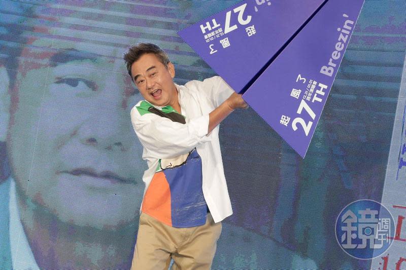 月底將滿62歲的陳昇為新專輯《末日遺緒》、跨年演唱會《起風了》造勢。