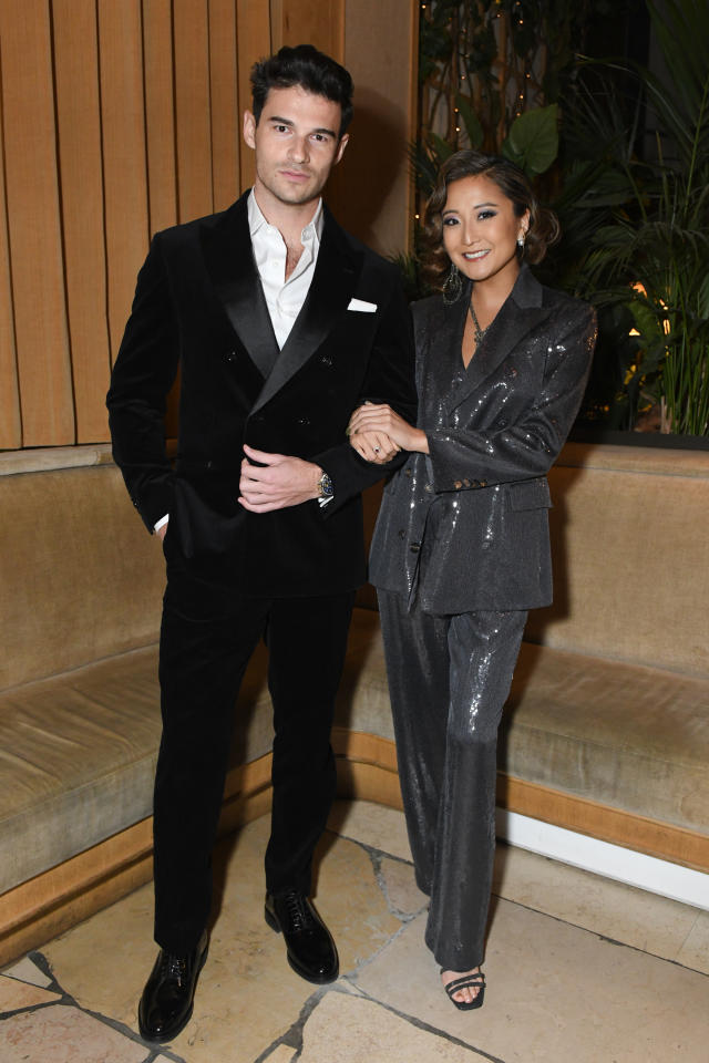 ASHLEY PARK AND PAUL FORMAN (EMILY IN PARIS) AT OFF-WHITE FALL WINTER 2023  SHOW IN PARIS 