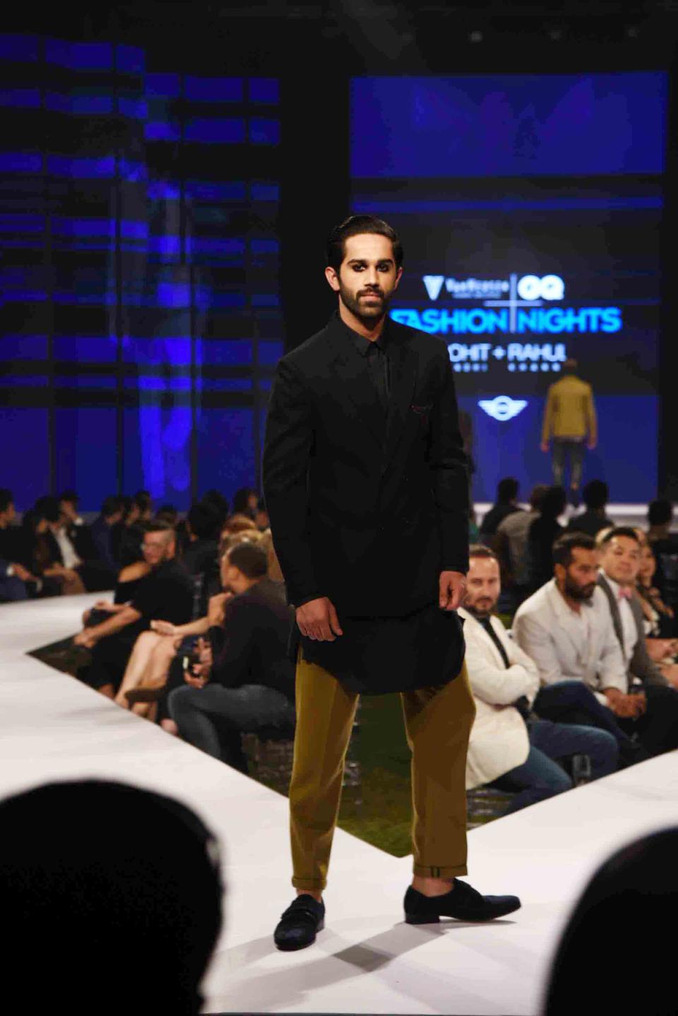 Bollywood meets fashion at 'Van Heusen and GQ Fashion Nights 2016' finale