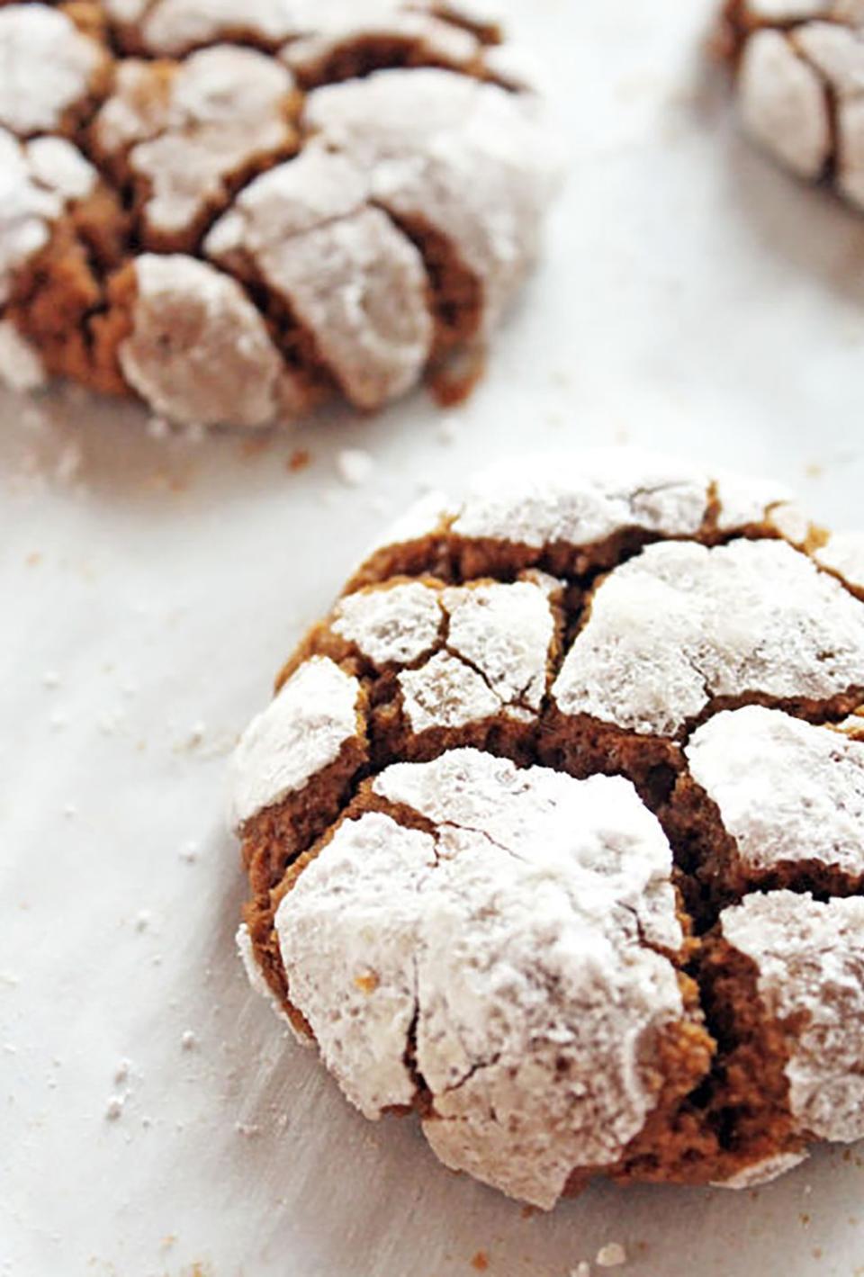 Gingerbread Crinkle Cookies