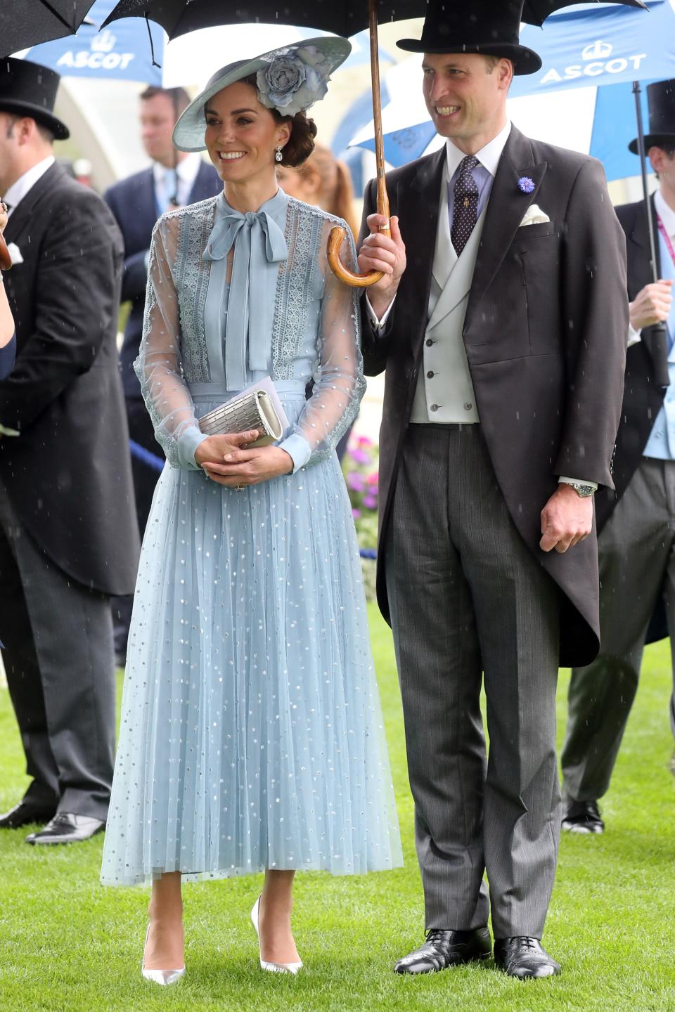 ASCOT, ENGLAND - JUNE 18: Prince William, Duke of Cambridge and Catherine, Duchess of Cambridge on day one of Royal Ascot at Ascot Racecourse on June 18, 2019 in Ascot, England. (Photo by Chris Jackson/Getty Images)