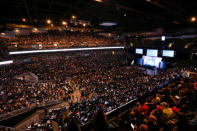 Shareholders gather to hear from billionaire investor Warren Buffett at Berkshire Hathaway Inc's annual shareholder meeting in Omaha, Nebraska, U.S., May 4, 2019. REUTERS/Scott Morgan