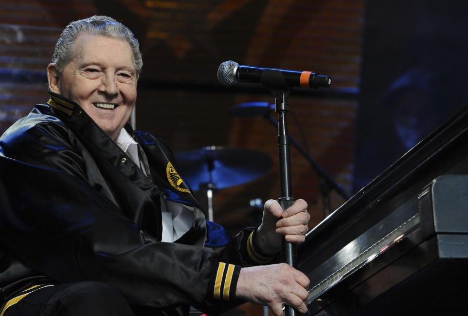 CORRECTS LOCATION OF DEATH TO DESOTO COUNTY, MISSISSIPPI- FILE - Jerry Lee Lewis performs during Farm Aid on Sept. 20, 2008 in Mansfield, Mass. Spokesperson Zach Furman said Lewis died Friday morning, Oct. 28, 2022, at his home in DeSoto County, Miss., south of Memphis, Tenn. He was 87. (AP Photo/Lisa Poole, File)