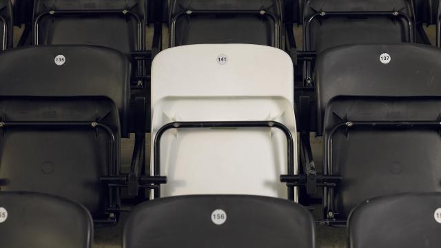 Empty seats and scandals: It appears no one wants to be a