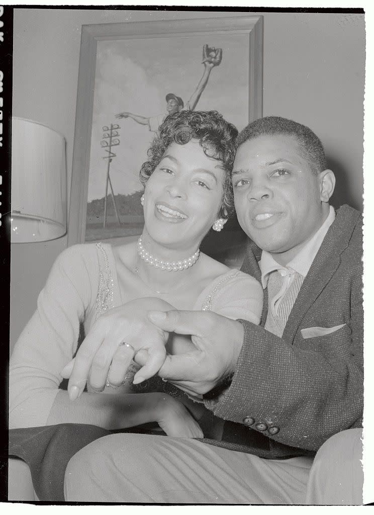 1956: Willie Mays hits a home run with his bride, Margherite Wendell Chapman