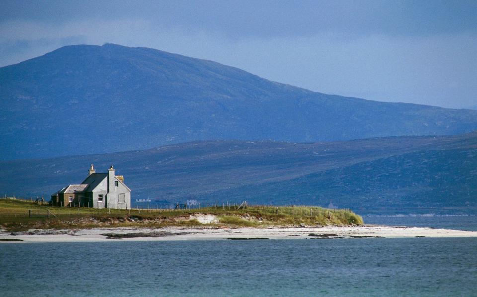 Claire McGowan's Truth Truth Lie is set on 'an isolated Scottish island'