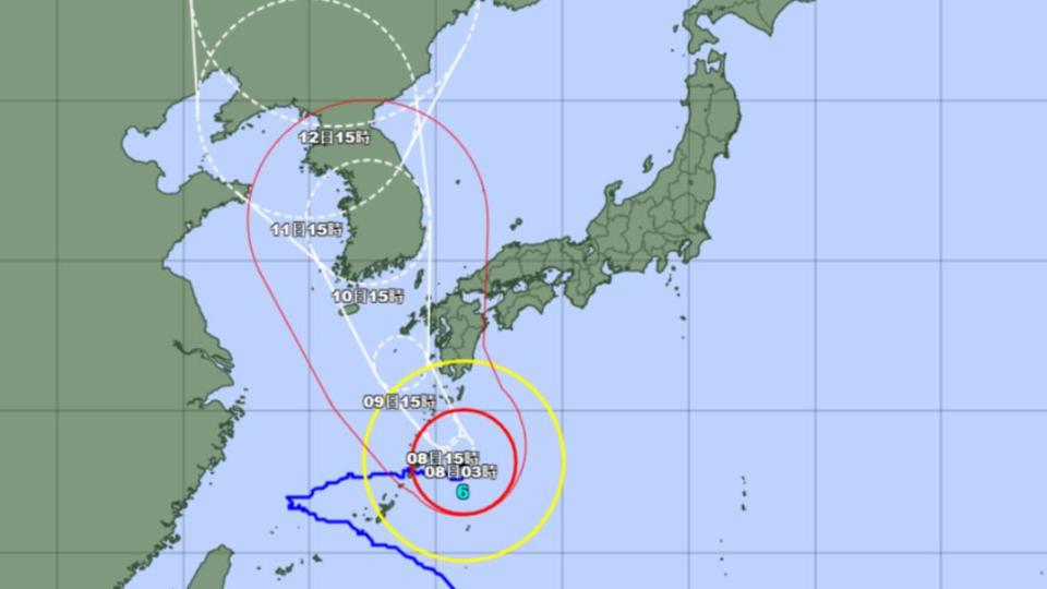 卡努在戲劇性髮夾彎後（圖中藍色路線），目前正朝北方緩慢前進，預計將影響日本九州、南韓。（圖／翻攝自日本氣象廳網站）