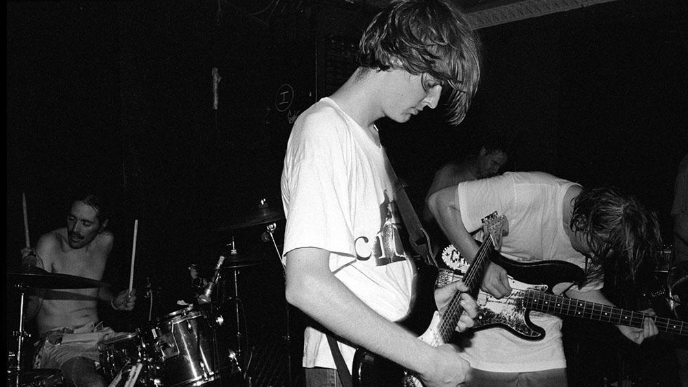 UNITED STATES - JULY 28:  MAXWELLS  Photo of PAVEMENT and Stephen MALKMUS and Gary YOUNG and Scott KANNBERG and Mark IBOLD, L-R Gary Young, Stephen Malkmus, Scott Kannberg (behind) and Mark Ibold performing on stage  (Photo by David Corio/Redferns)