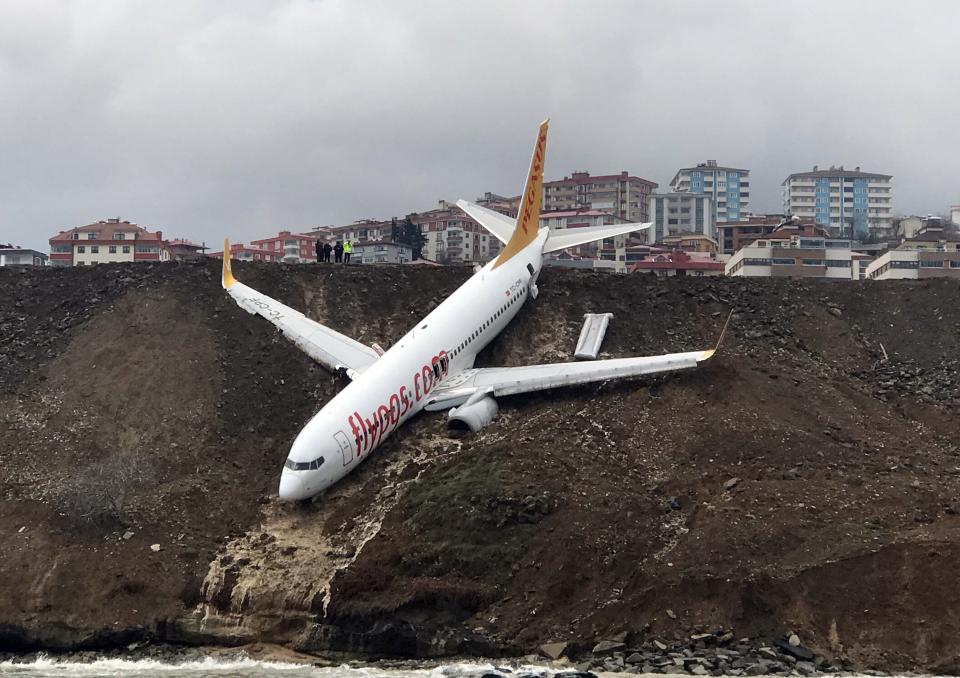 Passenger plane skids off runway in Turkey’s Trabzon Airport