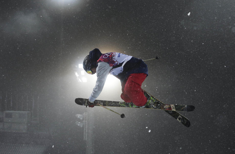 Gold medalist David Wise of the United States gets air during the men's ski halfpipe final at the Rosa Khutor Extreme Park, at the 2014 Winter Olympics, Tuesday, Feb. 18, 2014, in Krasnaya Polyana, Russia. (AP Photo/Andy Wong)