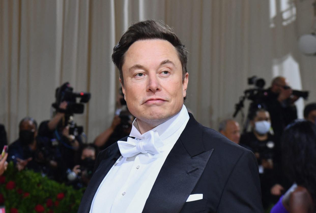 Elon Musk ist für seine nicht immer ernst gemeinten Tweets berühmt und berüchtigt.  - Copyright: ANGELA WEISS/AFP via Getty Images