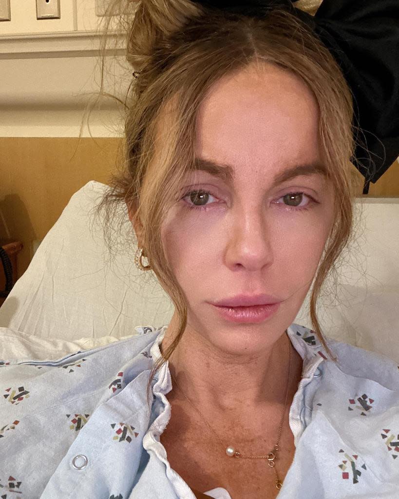 The tearful actress did not specify what kind of health issues she’s facing. Instagram/@katebeckinsale