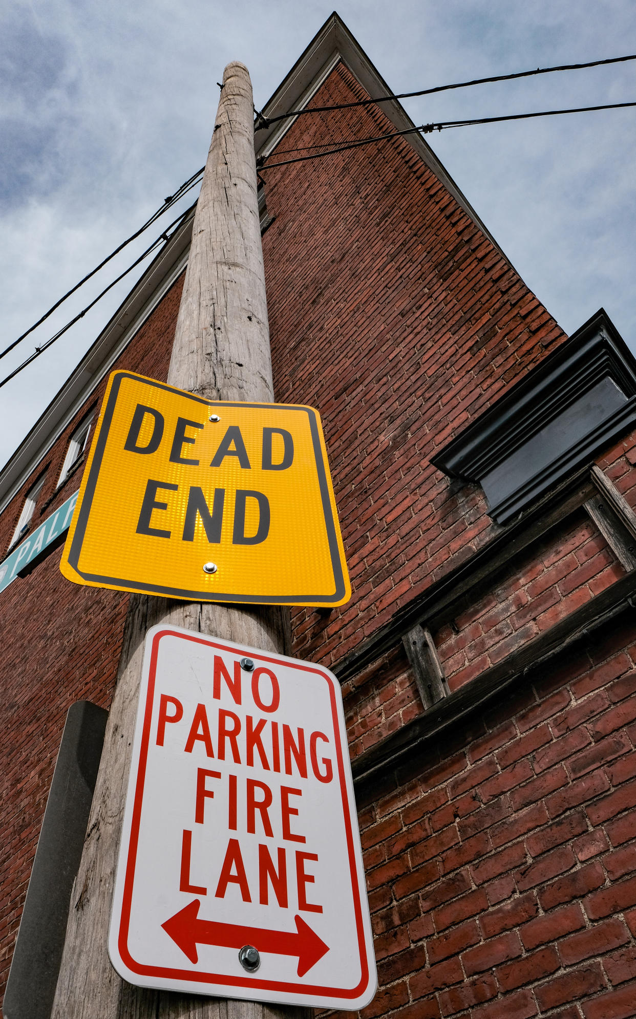 Final-freaking-ly, Google Maps now includes parking information