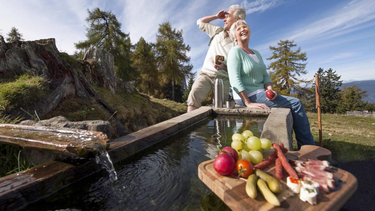 Retired couple vacation.