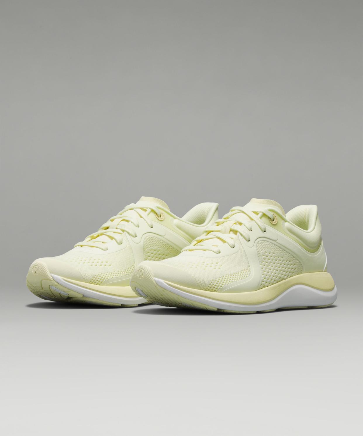 Lululemon Chargefeel Low Top Sneaker (Lululemon / Lululemon)