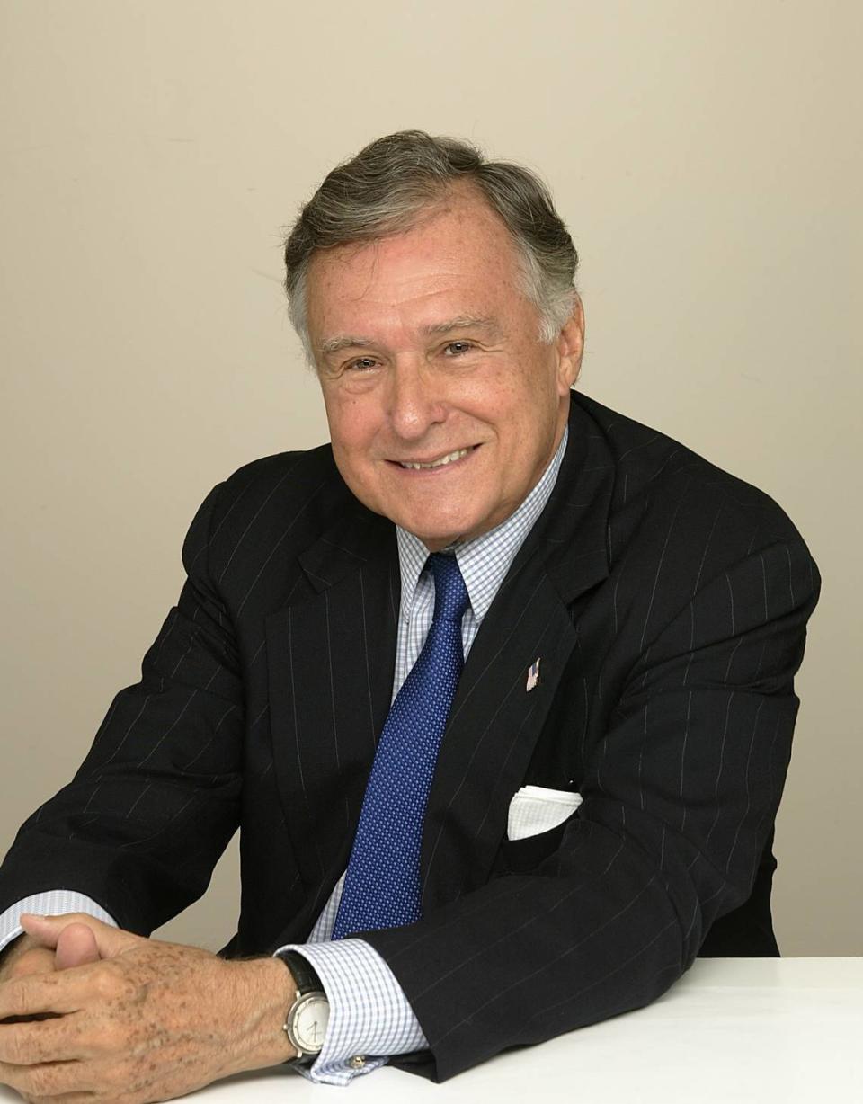 Maurice Ferré, a former Miami mayor who died in 2019, was a leader of the Miami-Dade Expressway Authority when the board approved toll increases implemented in 2014 that led to an ongoing clash with Tallahassee.
