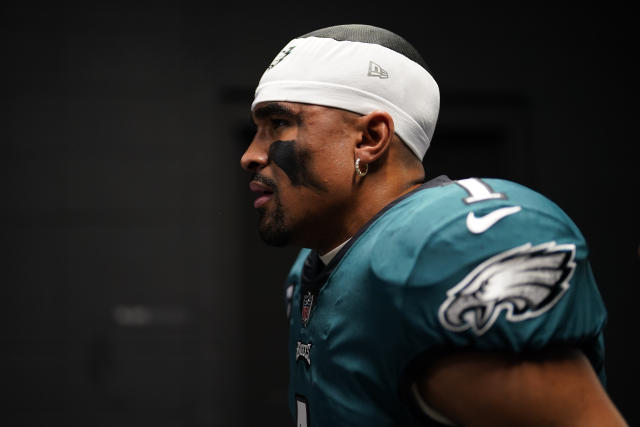 Jalen Hurts: Quarterback signs record-breaking five-year extension with  Philadelphia Eagles; reportedly highest-paid player in NFL history