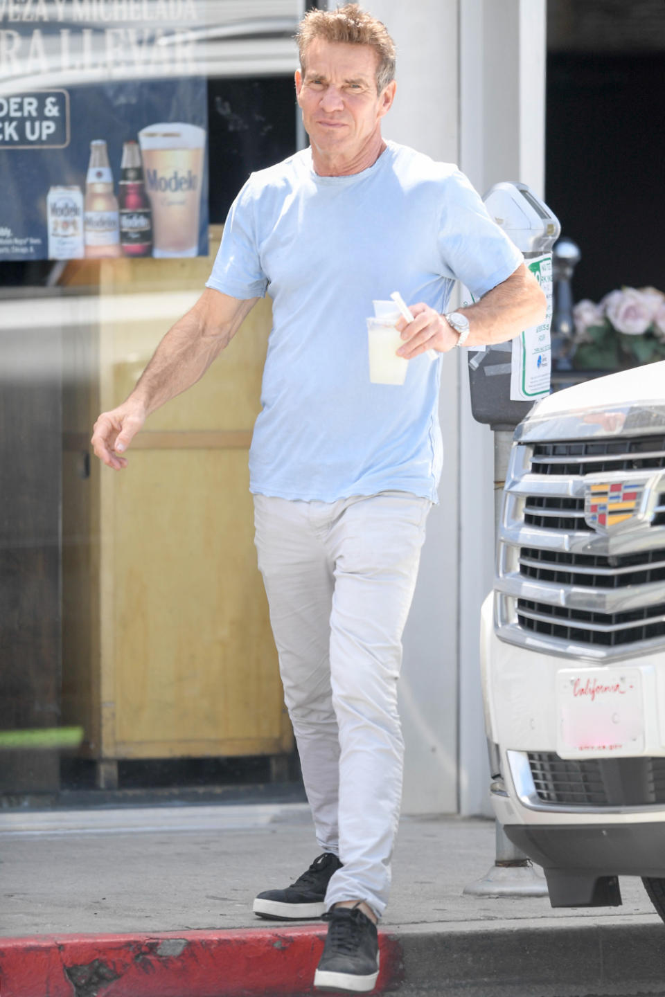 <p>Dennis Quaid fuels up with a fresh juice on Monday in Los Angeles.</p>