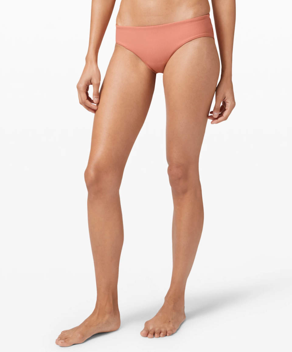 Clear Waters Mid-Rise Med Bottom. Image via Lululemon.