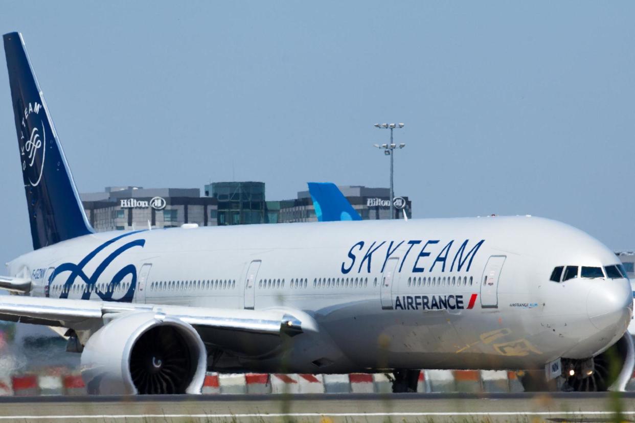 China crisis: Air France ended up flying three successive Boeing 777s to Irkutsk in a bid to get passengers to Shanghai: Air France
