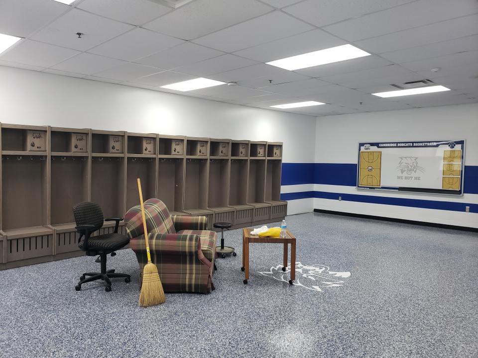 The basketball/volleyball locker rooms at Cambridge High School got a makeover.
(Photo: Kristi R. Garabrandt, The Daily Jeffersonian)