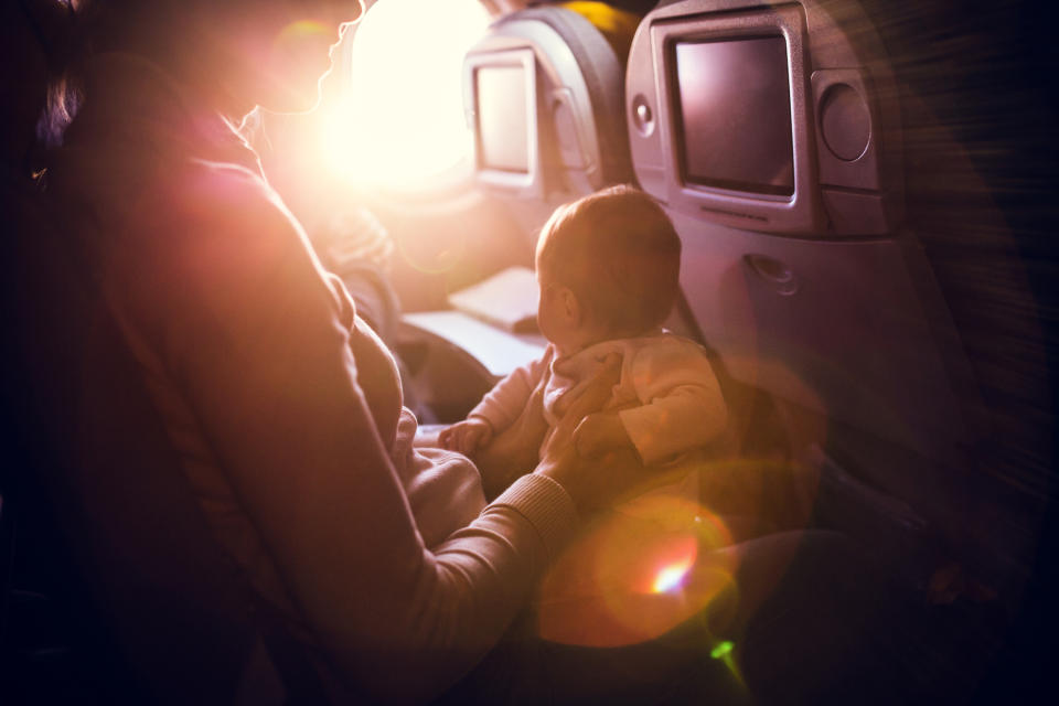 A woman has thanked a stranger who gave up his first class seat so her poorly baby would be more comfortable [Photo: Getty]