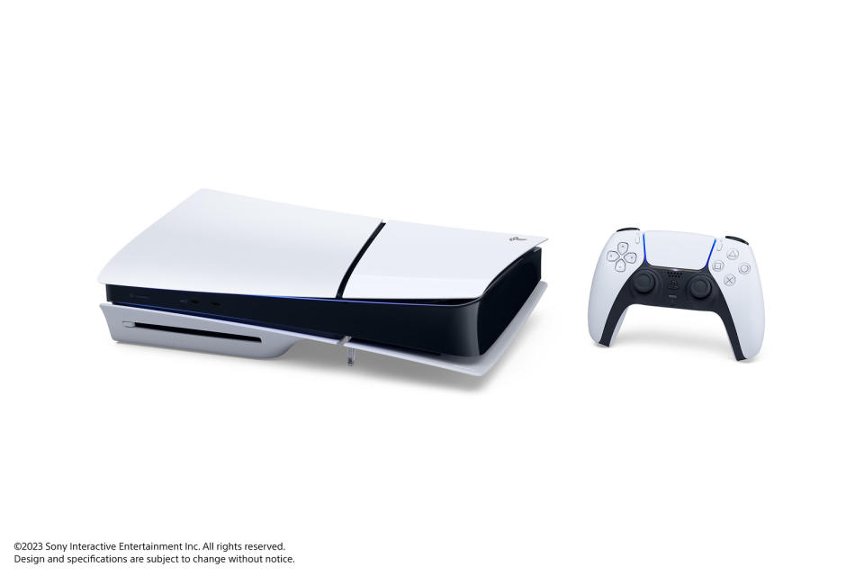 PS5 Slim dengan pengontrol