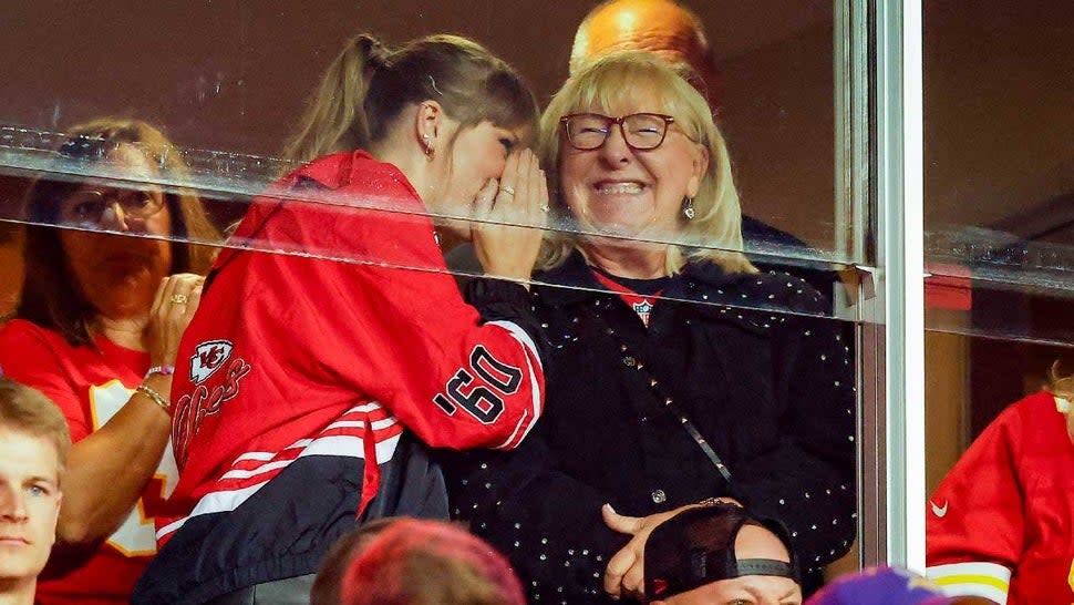 Taylor Swift and Donna Kelce