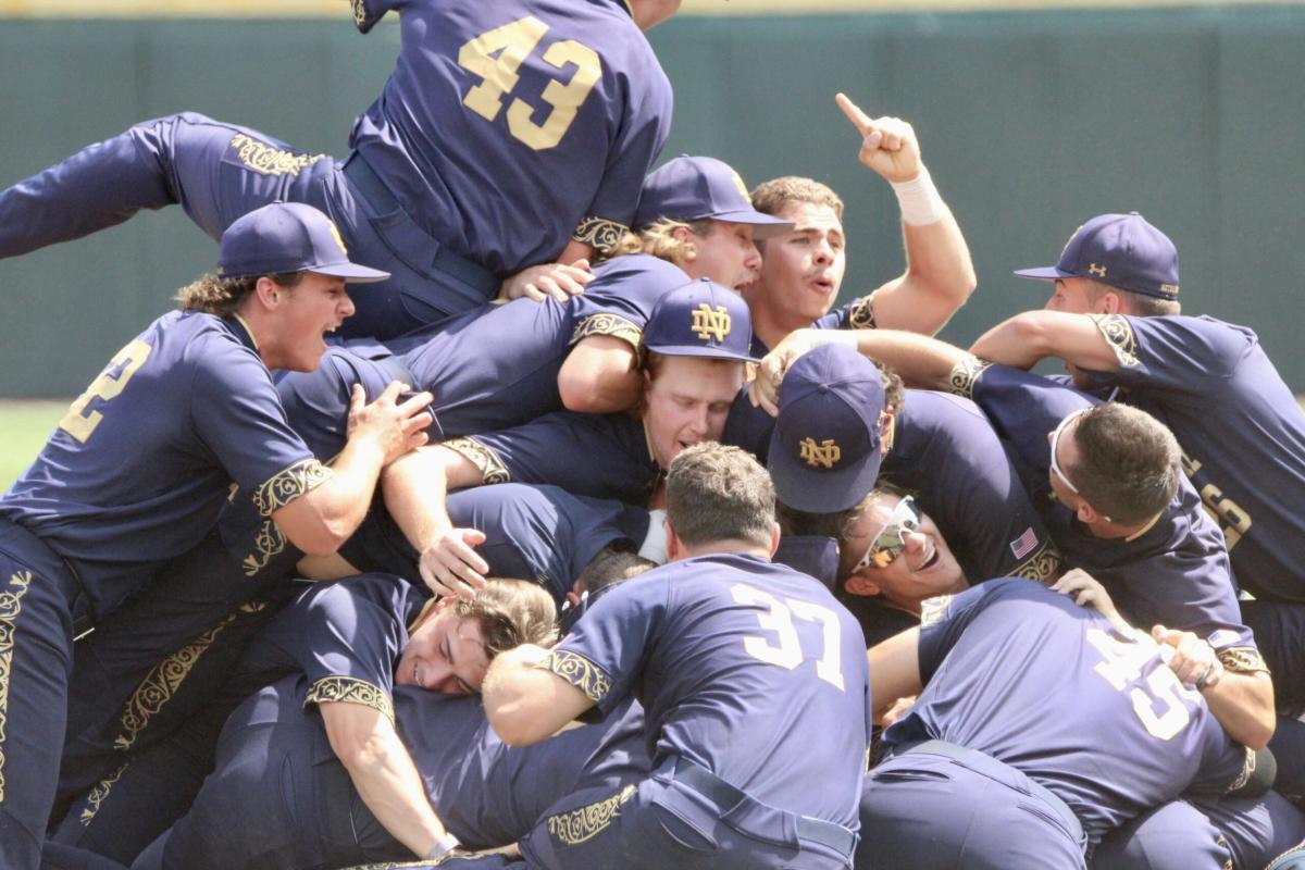 Four home runs lead Notre Dame past No. 1 Tennessee 8-6 in Game 1 of  Knoxville Super Regional
