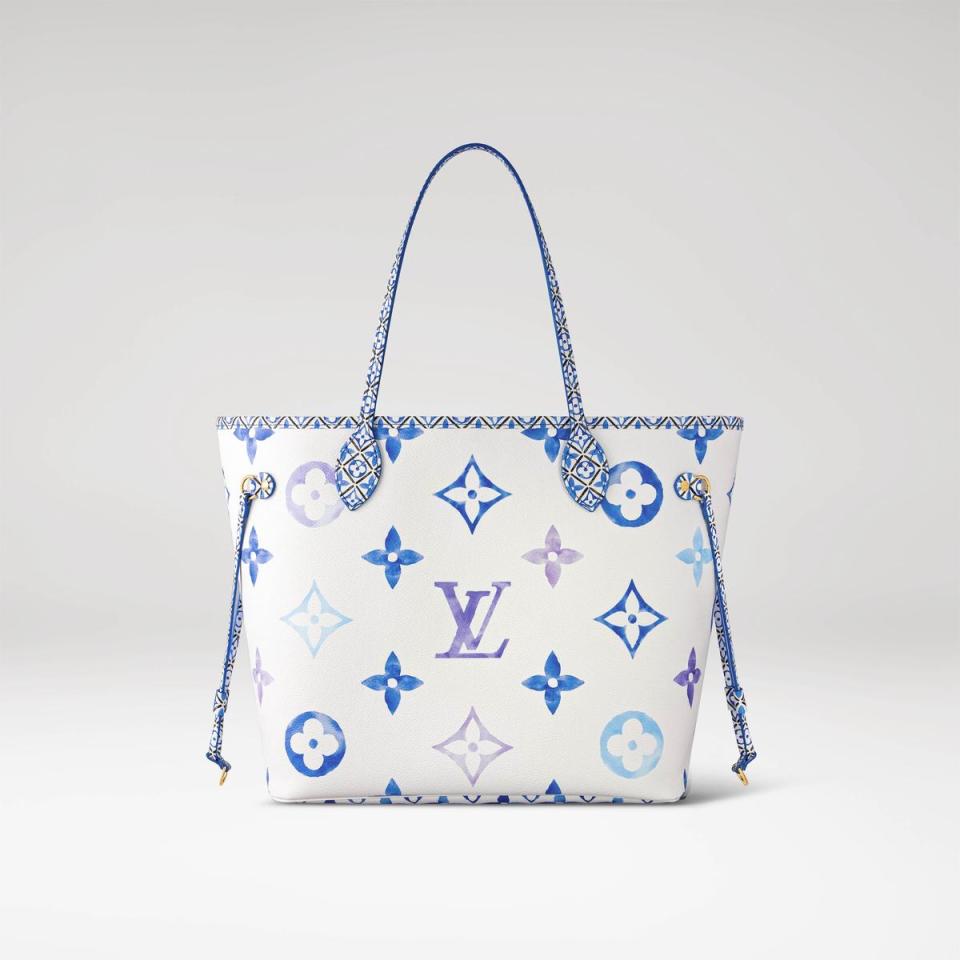 LV By The Pool Neverfull MM blue。NT$80,000（路易威登提供）