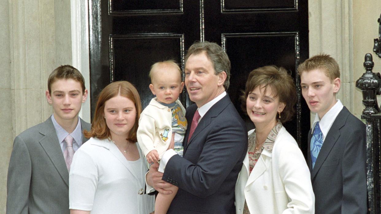 tony blair wins the election for the labour party