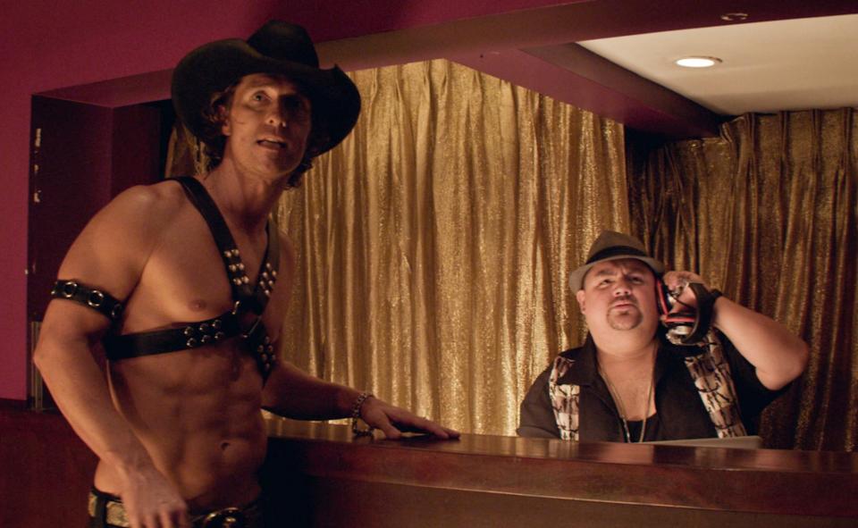 (L-r) MATTHEW McCONAUGHEY as Dallas and GABRIEL IGLESIAS as Tobias in Warner Bros. PicturesÕ dramatic comedy ÒMAGIC MIKE,Ó a Warner Bros. Pictures release.Photo courtesy of Warner Bros. Pictures