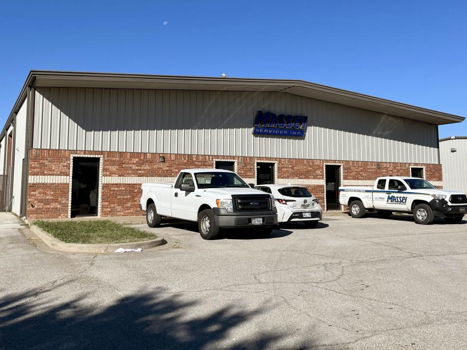 Baker Contracting Farms sold two 7,000-square-foot industrial buildings at 705 Messenger Lane, shown, and 804 Messenger Lane, in Moore, to RJR Investments LLC in a transaction by CBRE Group.