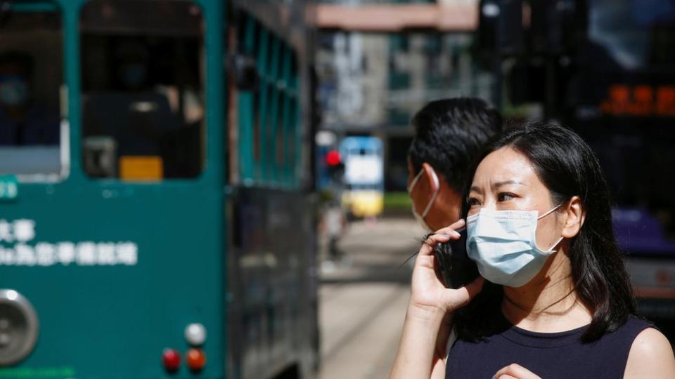 香港強制在公共地方配戴口罩的規定已經實施多時。