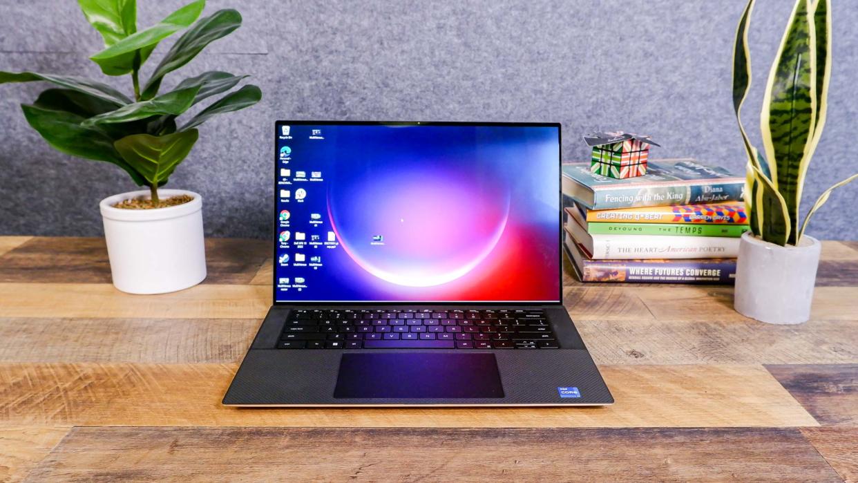  Dell XPS 15 OLED 